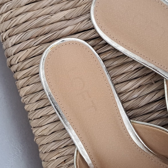 Loft metallic gold size 6 flats - Picture 3 of 5